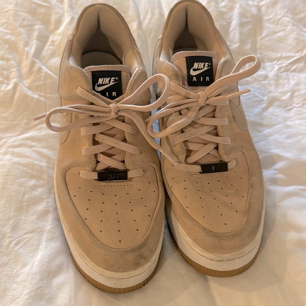Nike Woman Air Force 1 Sage Low Beige Sneakers platforms